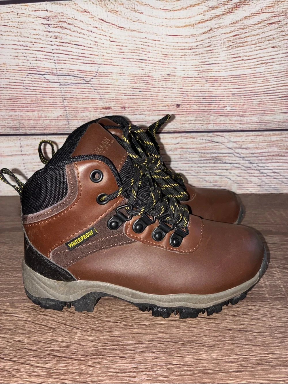 Magellan Outdoors Boots Boys Size 12D Argo PS/GS Brown Hiking Lace Up Waterproof